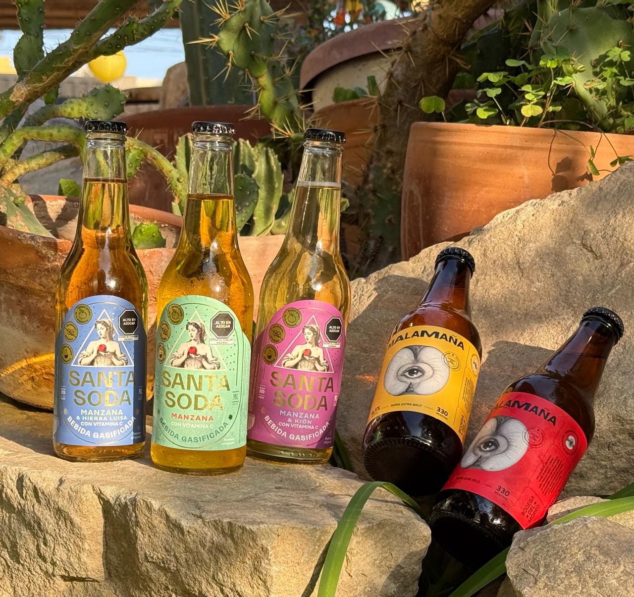 FIVE PACK VARIADITO SANTA SODA DE 355 ML Y SIDRA DE 330 ML